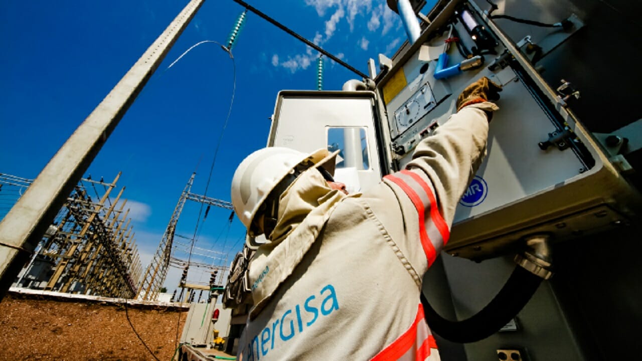 Grupo Energisa oferece 200 vagas de emprego em processo seletivo para aprendizes auxiliares administrativo, call operadores center, eletricistas e outras 50 funções