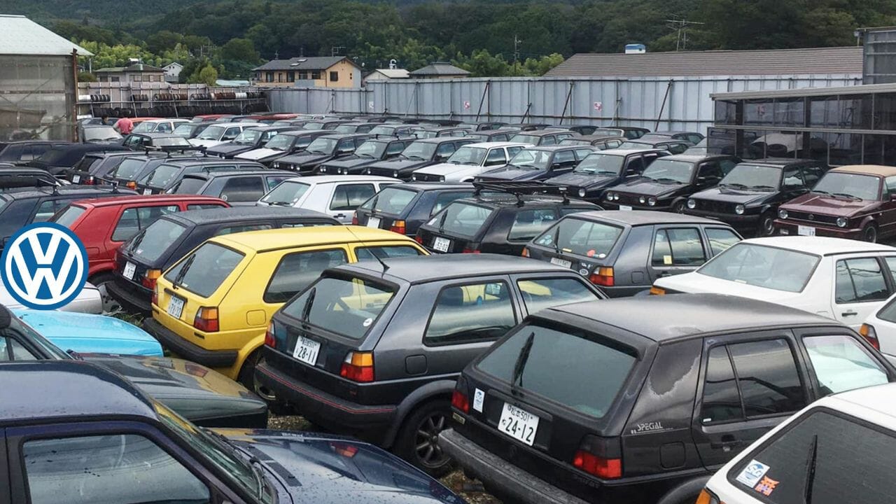 Japonés conserva más de 200 coches del modelo Golf de Volkswagen, en 'santuario', donde restaura los vehículos