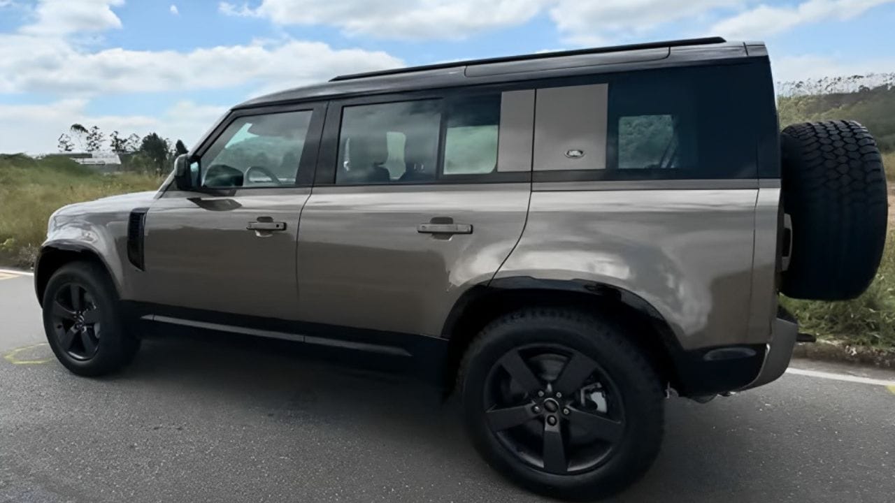 Land Rover amplia seu portfólio com a chegada do Defender 110 Diesel no Brasil, um SUV de luxo com apelo Off-Road