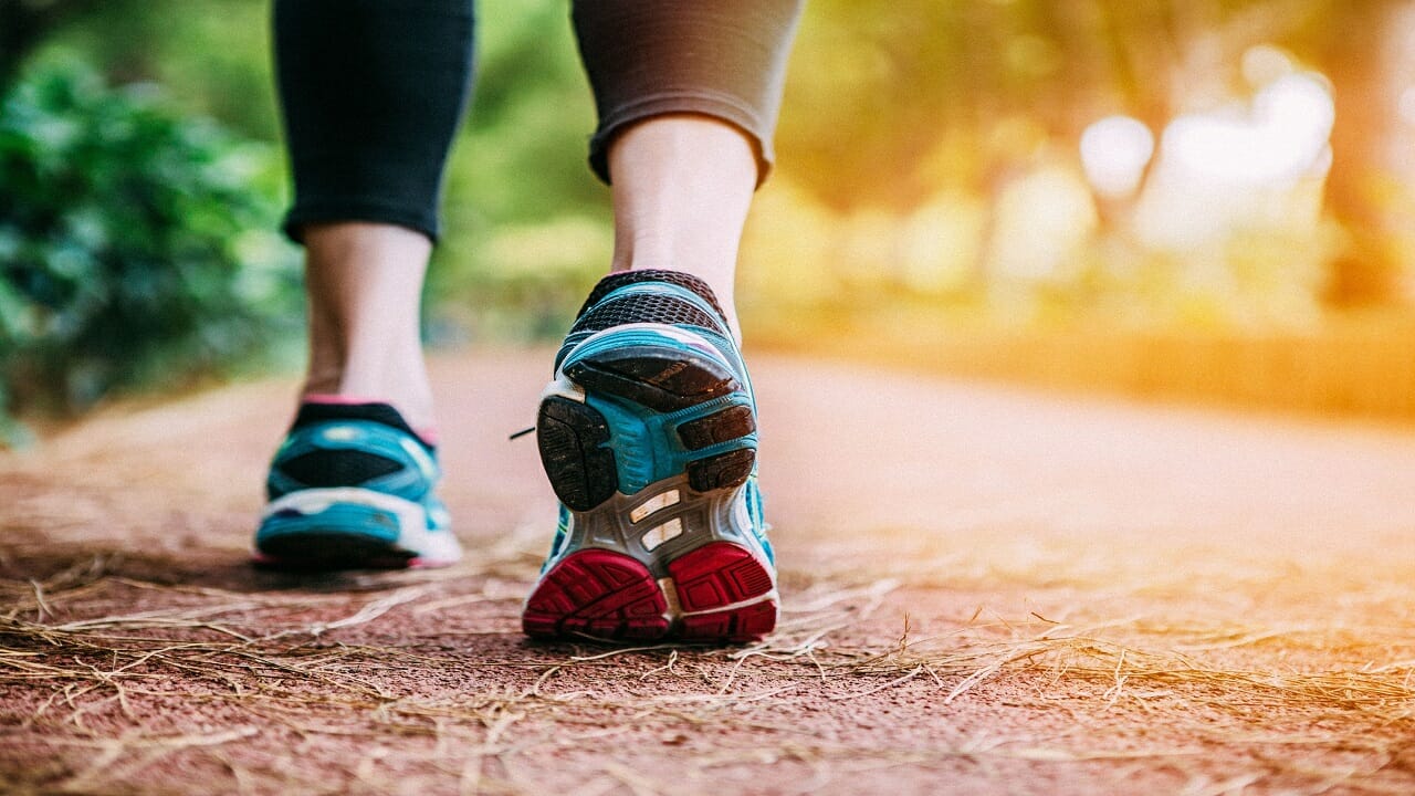 Pesquisadores da Bahia desenvolvem sistema que carrega eletrônicos enquanto o usuário caminha pelas ruas