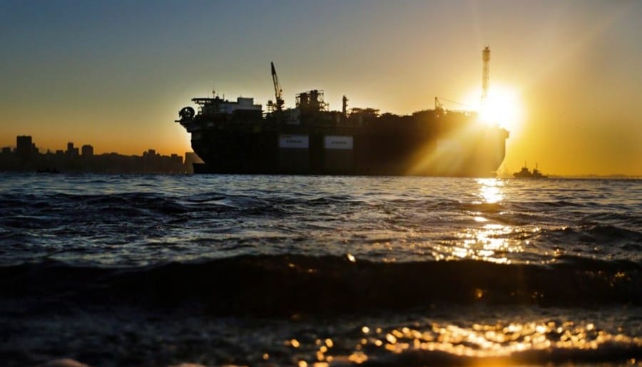 Petrobras (PETR4) registra produção recorde e impulsiona mercado: qual o impacto disso nas projeções da empresa?