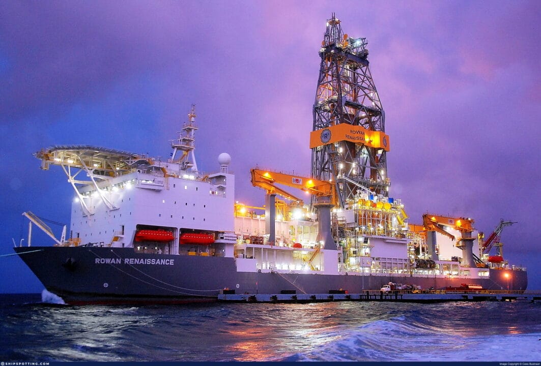 Com essa descoberta de hidrocarbonetos na Bacia de Santos, a TotalEnergies continua a demonstrar seu compromisso na exploração do pré-sal brasileiro.