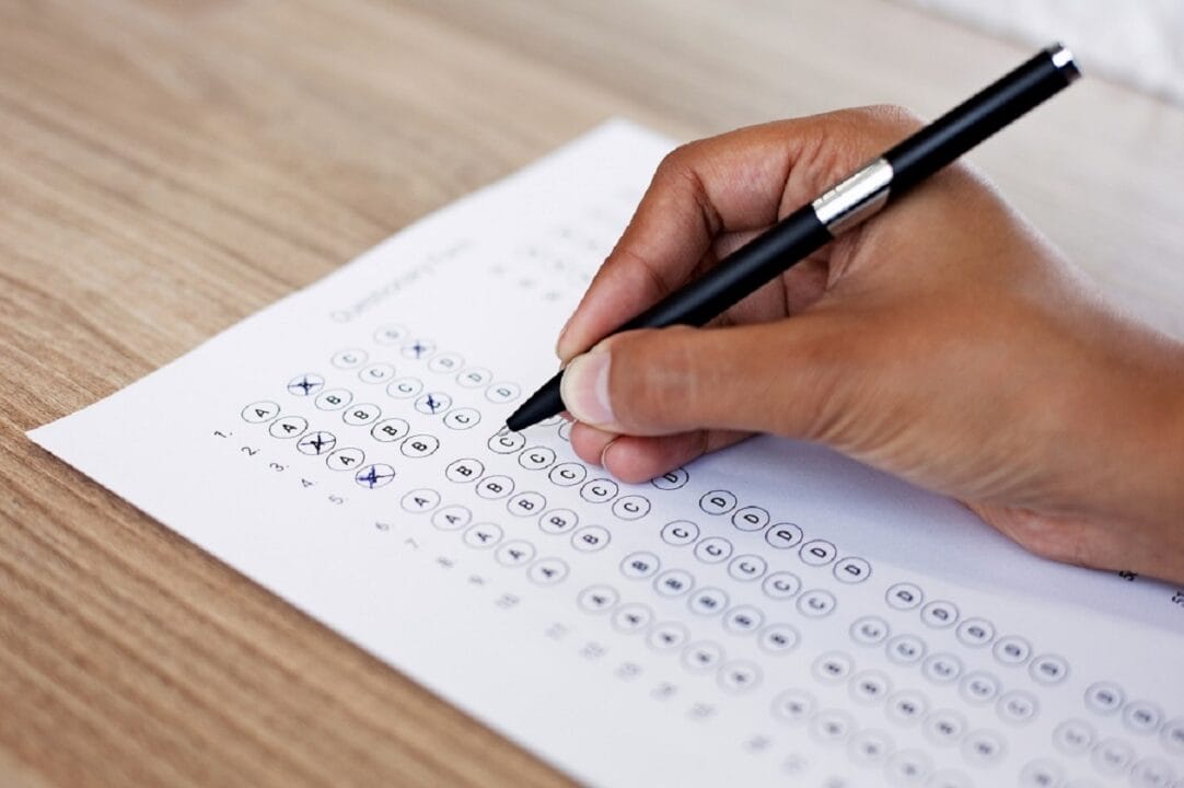 Com salários de até R$ 15 mil, concurso da Prefeitura de Pium oferece 470 vagas para todos os níveis escolares