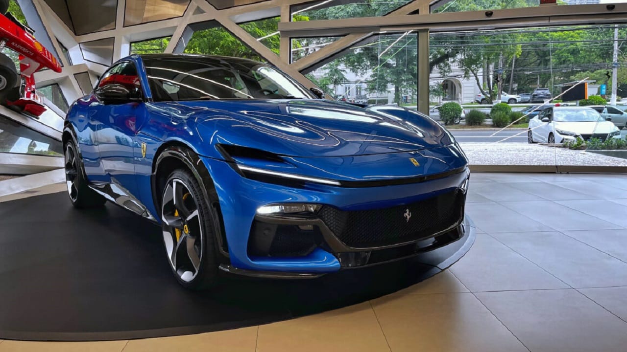 Ferrari PUROSANGUE, o SUV de luxo mais desejado, chega  no Brasil com preço de tirar o fôlego