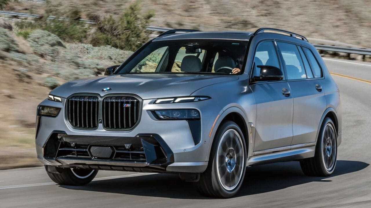 SUV dos sonhos BMW X7, o gigante de 7 lugares e 530 cavalos, já está no Brasil!
