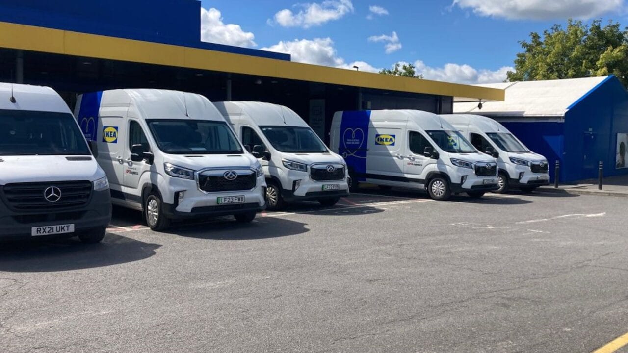 Maxus, fabricante chinesa, veículos comerciais, vans, Deliver 9, eDeliver 3, motor Turbo Diesel, van elétrica, motor dianteiro, capacidade de carga, Stellantis, mercado brasileiro, carros chineses, carro elétrico, China.