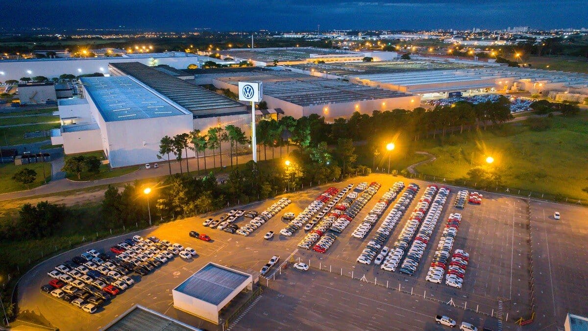 Caso a votação do acordo coletivo seja positiva, a fábrica da Volkswagen produzirá um carro novo, além de ampliar os benefícios para seus trabalhadores e abrir cerca de 130 vagas de emprego em Taubaté.