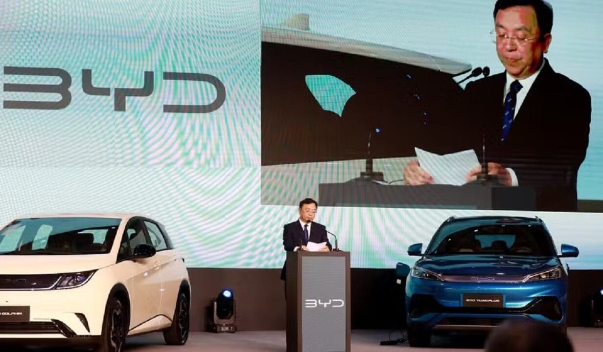 Fábrica da BYD na Bahia promete gerar 10 mil empregos e produzir mais de 100 mil carros elétricos 