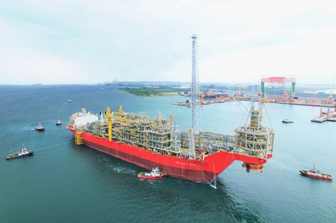 Sembcorp Marine Ltd, Keppel Offshore & Marine Limited, navio flutuante de produção, armazenamento e transferência (FPSO), petróleo bruto, autoridades senegalesas, atividades marítimas, banco comprometido, projetos de FPSO, contratos de petróleo e gás, embarcações marítimas, indústria de petróleo e gás, petróleo offshore, estaleiro do FPSO, valor econômico, trabalhos de fabricação de módulos topside