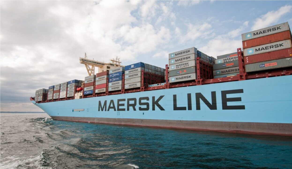 EUA, Mar Vermelho, Navio