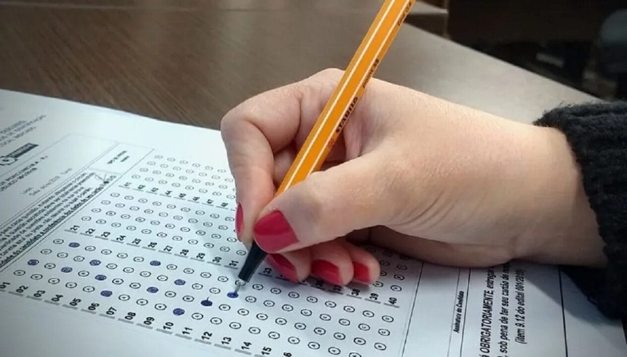 TJ MS anuncia abertura de edital de concurso público com 860 vagas para ANALISTA E TÉCNICO com salários de R$ 7.148,63