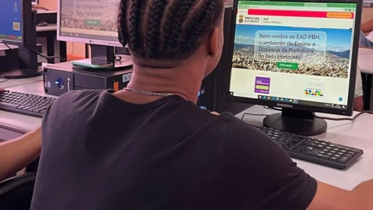 Plazas, cursos, tecnología, medio ambiente, gratuitos, ead