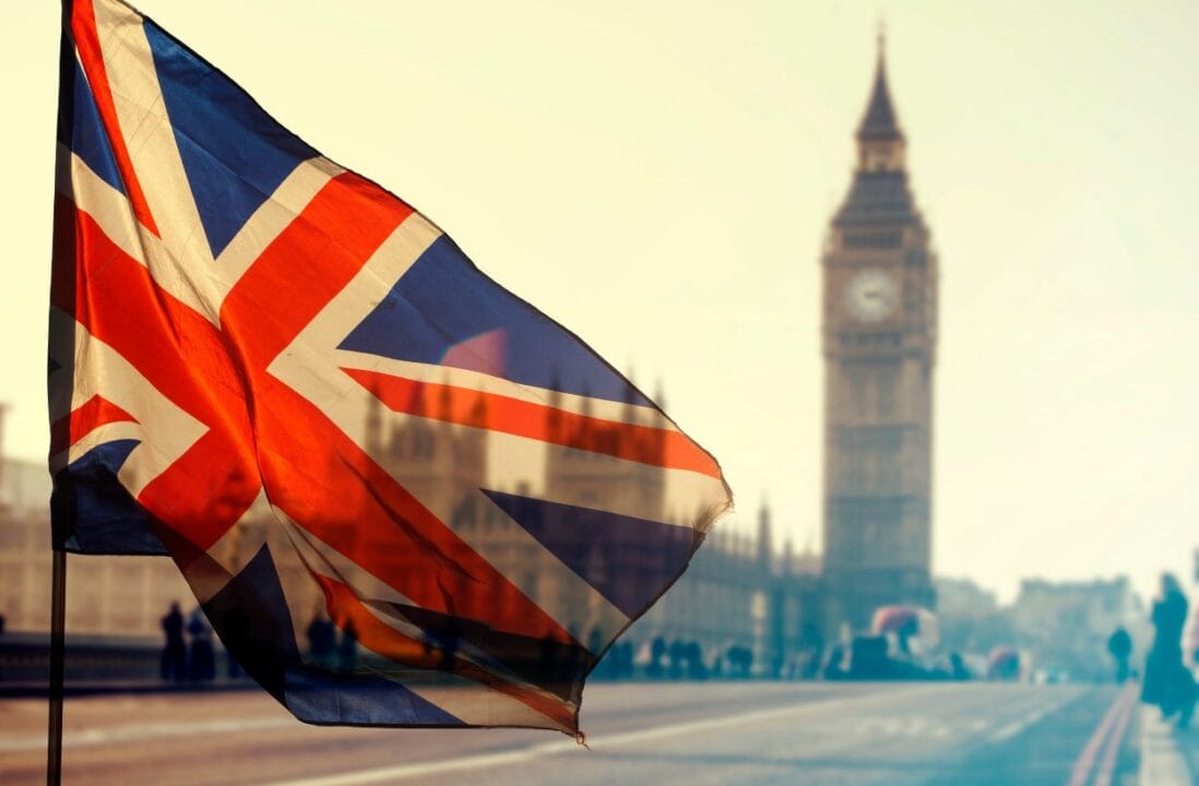 Bolsa de estudos pra já: como estudar no Reino Unido de graça!