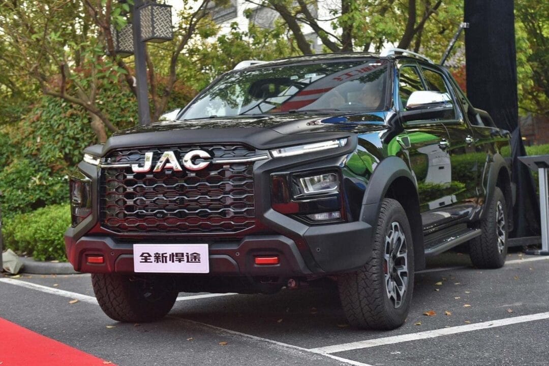 Hunter, a picape com autonomia de mais de 1.000 km chega ao mercado com 268 cv