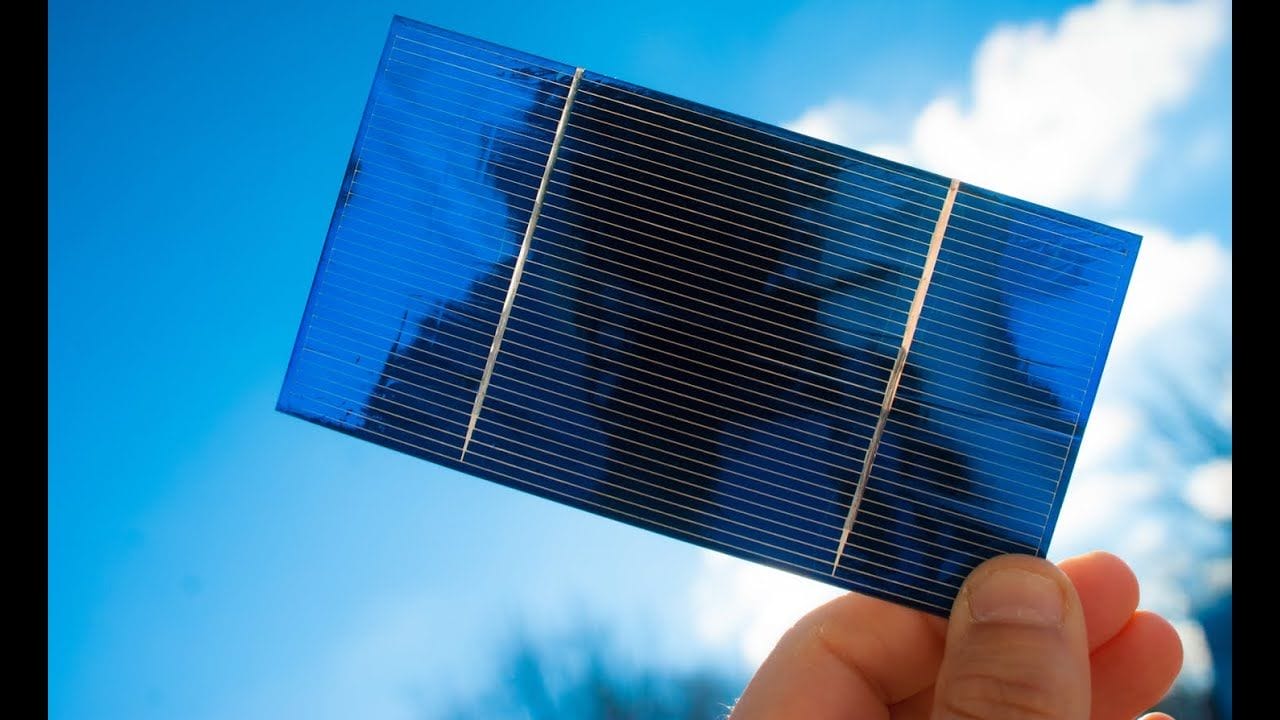 ¿Pero qué son celdas solares de perovskita con silicio?