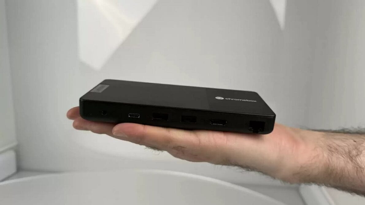 Lenovo lança mini PC, Chromebox Micro, com tamanho equivalente a um celular da Apple