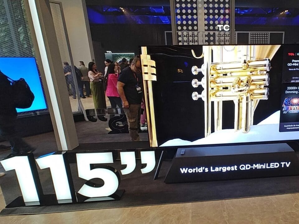 TCL lanza la mayor Smart TV - SmartTV - TV - tecnología - TCL