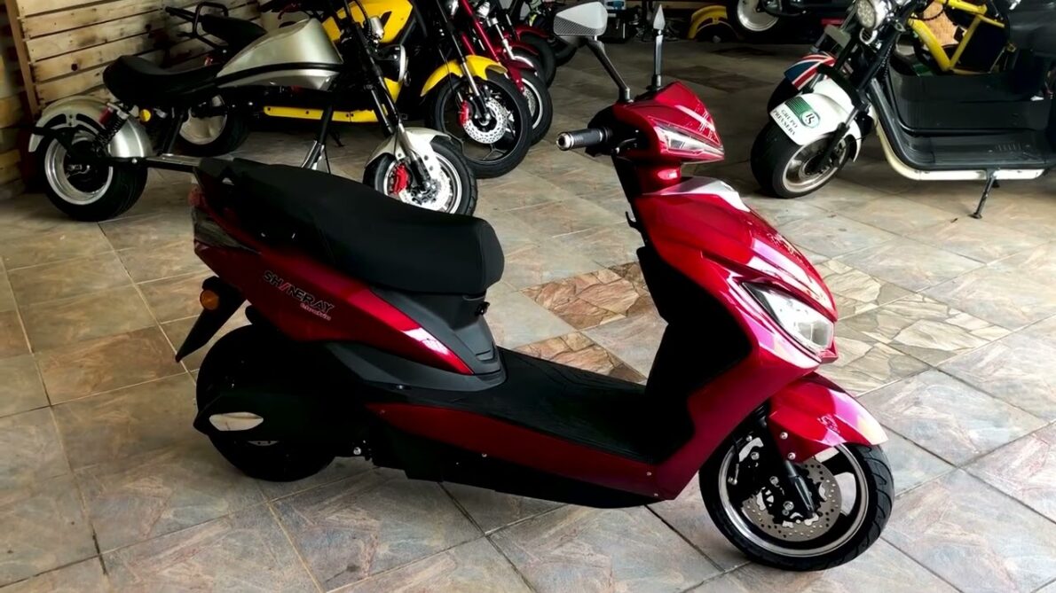 Nueva moto eléctrica "baratinha" llega al Brasil por R$ 9.390 con autonomía de 80 km y motor inductivo de 2.000W