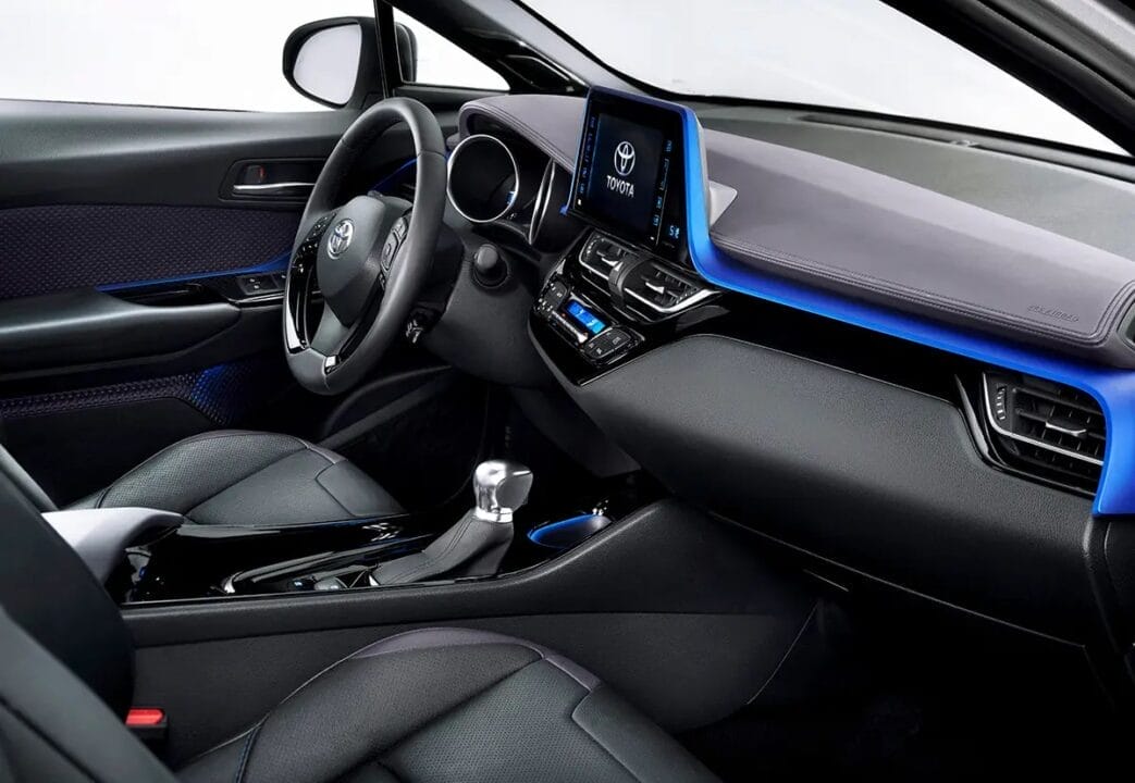 Fim do Nivus está decretado! O novo SUV compacto Toyota C-HR, que faz 25 km por litro, chega ao mercado na faixa dos R$ 100 mil