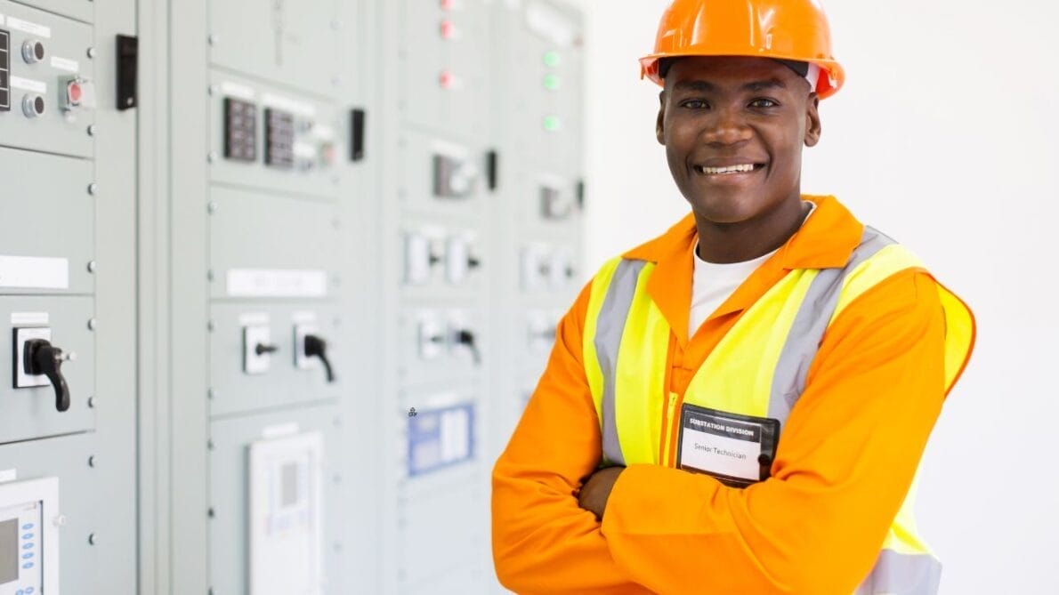 Âmbar Energia anuncia vagas de emprego para diferentes áreas e níveis; Oportunidades para mecânico de manutenção, técnico químico, analista e mais