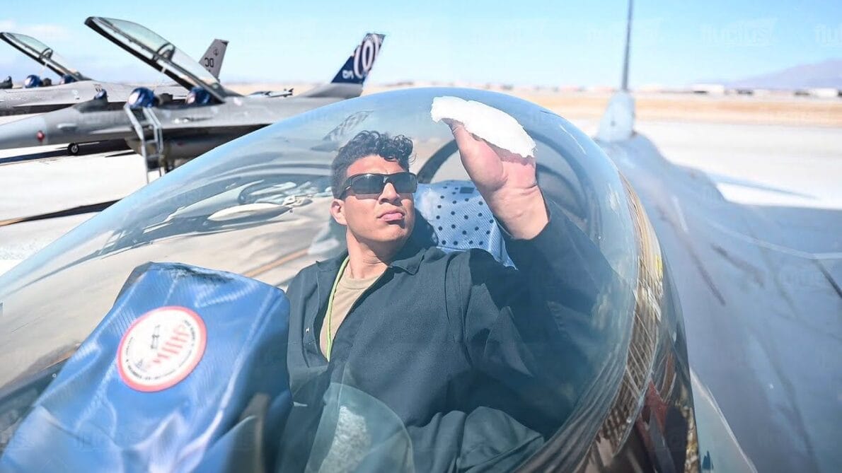 Conheça a rotina dos pilotos que garantem a manutenção de aeronaves valiosas na Força Aérea dos Estados Unidos