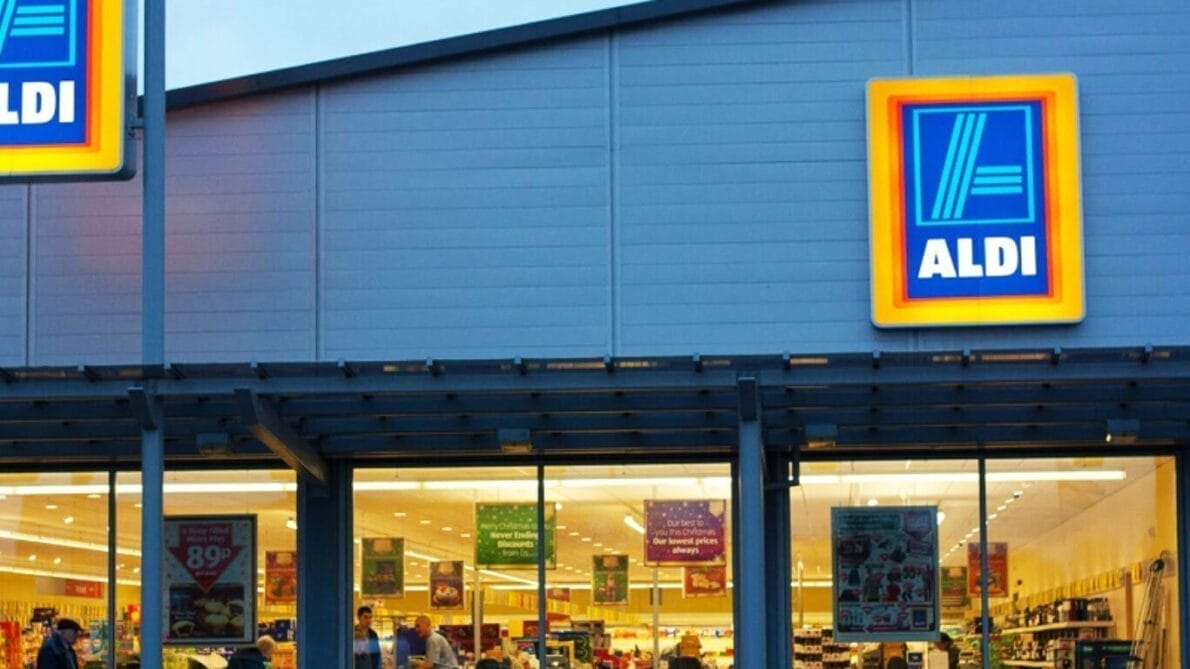 "mano de obra," "Irlanda," "vagas no exterior," e "vagas abertas", “supermercados”