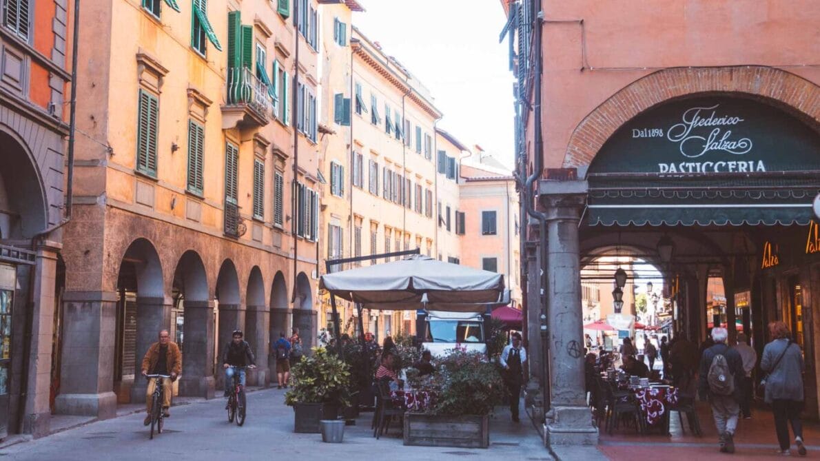 “vacantes en el extranjero”, “vacantes de empleo”, “empleo en italia”, “italia”, “vacantes abiertas”