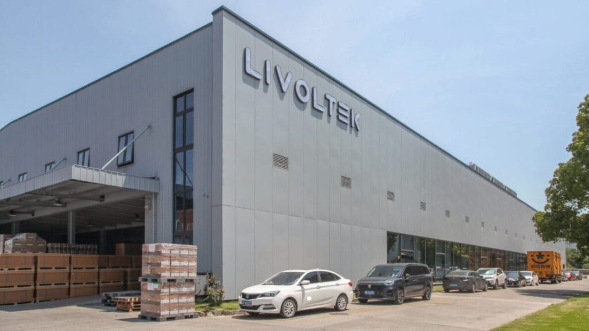 A Livoltek inaugurará a primeira fábrica de inversores de energia solar da América Latina em Manaus, gerando mais de 600 vagas de emprego.