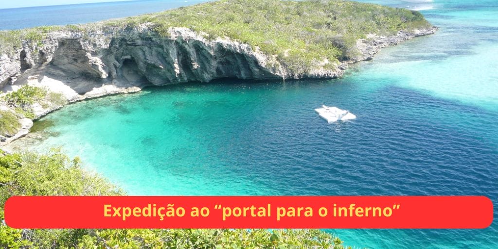 Dean’s Blue Hole, uma das cavernas submersas mais profundas do mundo. (Imagem: Christian Afonso/ Creative Commons)