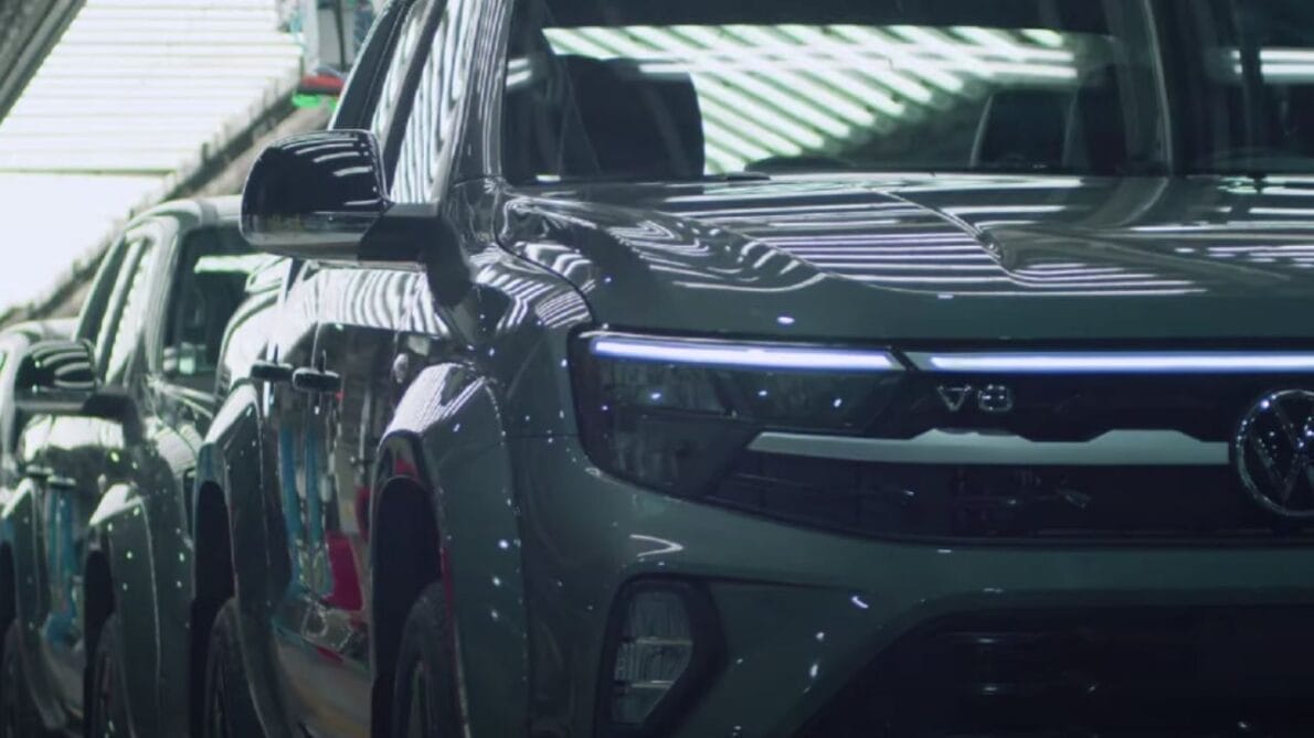 Volkswagen Finalmente Reveló La Tan Esperada Nueva Volkswagen Amarok 2025. Con Un Diseño Actualizado Y Una Promesa De Continuar Dominando Las Carreteras Por Muchos Años, Esta Pickup Llega Llena De Novedades.