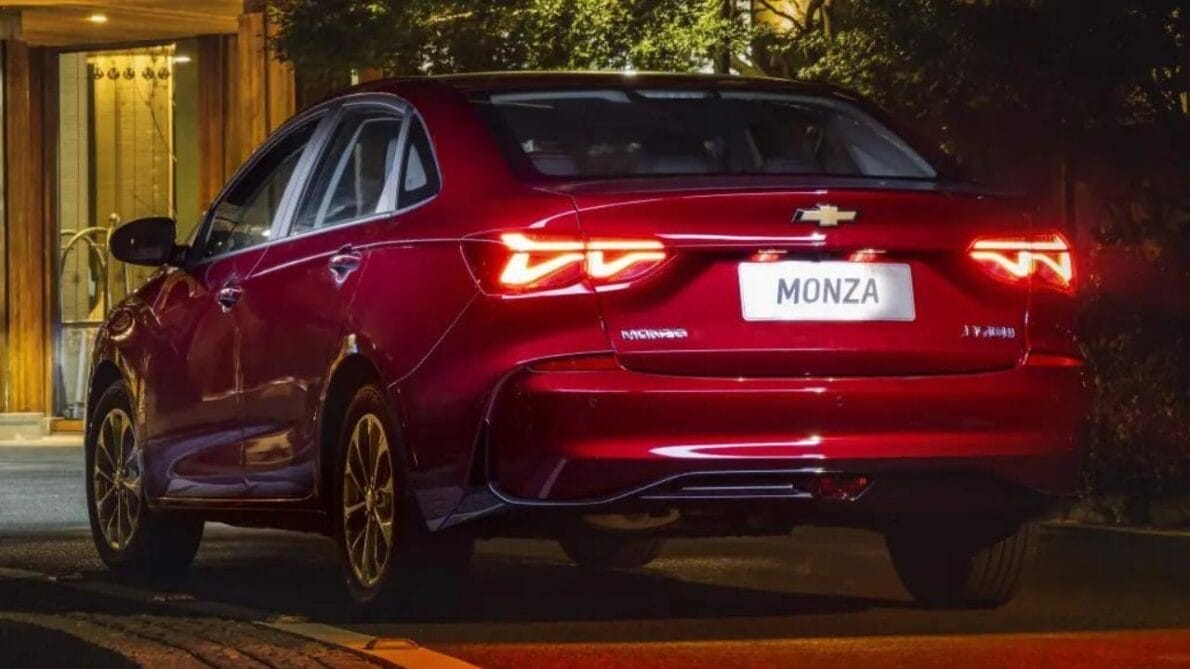 Traseira do Monza chinês pode dar pistas do que será feito nos modelos brasileiros (Divulgação/Chevrolet)