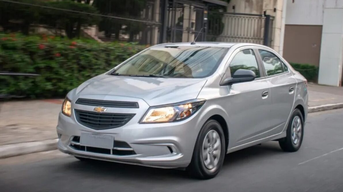 Descubra se o Chevrolet Prisma 2015 manual vale a pena para você, analisando os custos de manutenção, consumo de combustível e mais.