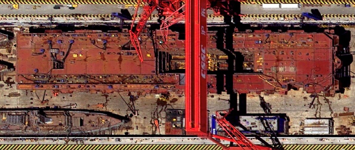 China Está Construyendo El Mayor Buque De Asalto Anfibio Del Mundo, Era Para Ser Super Secreto, Pero Los Satélites No Perdona