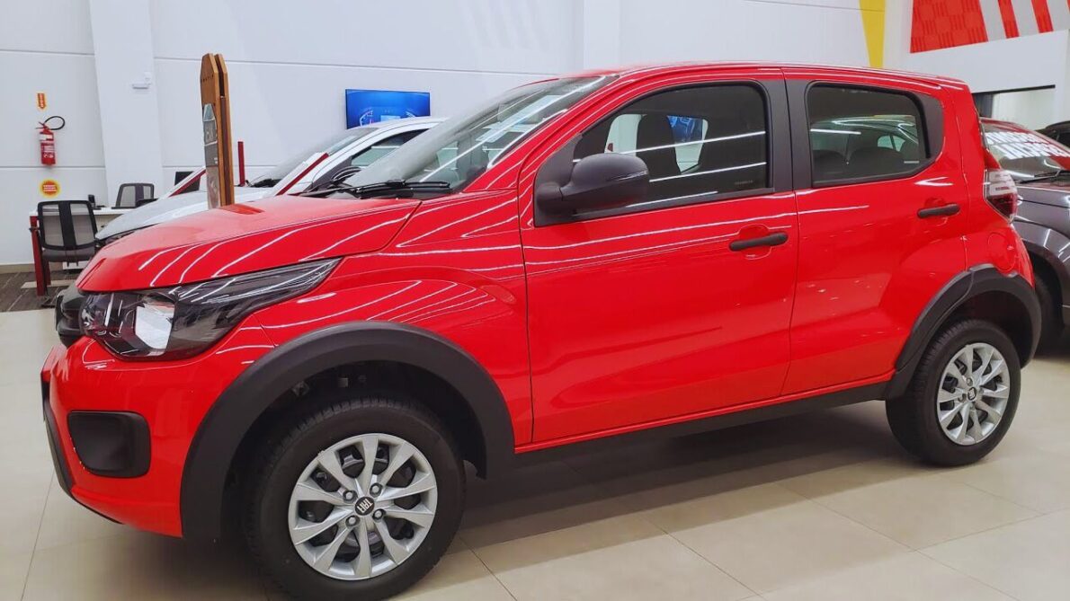 ¡El carro ZERO KM más barato de Brasil! Fiat Mobi Like 2025 tiene motor Fire Evo y deja brasileños impresionados con consumo