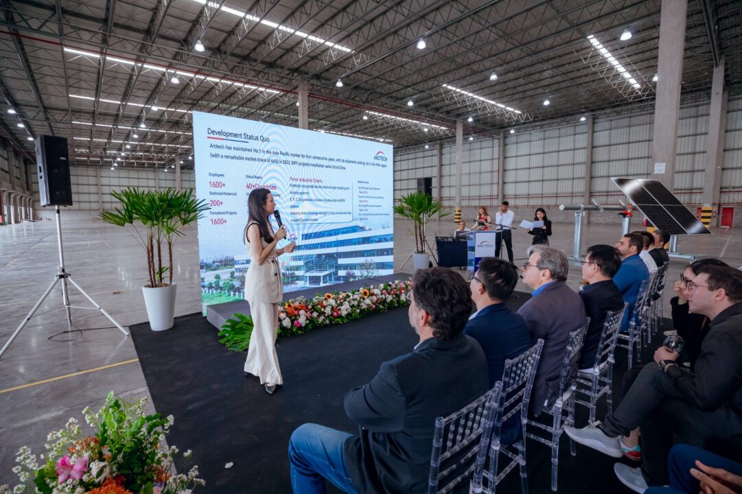 Empresa china Arctech Solar llega de sorpresa e inaugura nueva fábrica en el sector de energía renovable en Brasil con promesa de generar 300 nuevos empleos