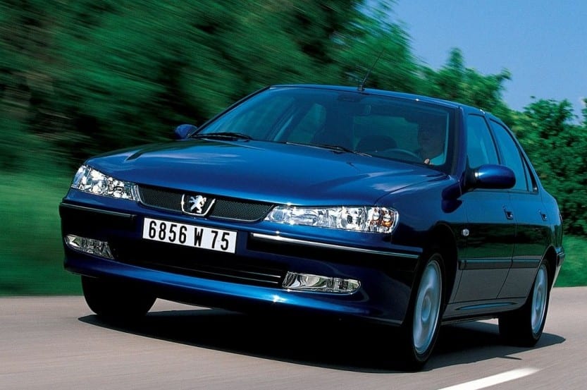 Sedán de lujo por menos de 18 mil reales?! Este clásico de Peugeot hace 11,5 km/L y se está convirtiendo en uno de los coches más buscados