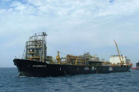 Petrobras planea revitalizar antiguas plataformas de petróleo y gas natural en astilleros locales