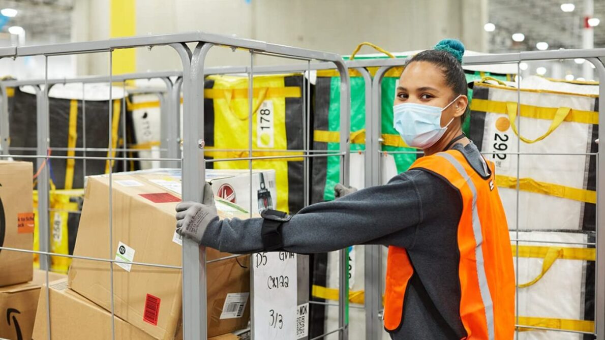 “empleo en amazon”, “amazon”, “vacantes de empleo”, “jeff bezos”