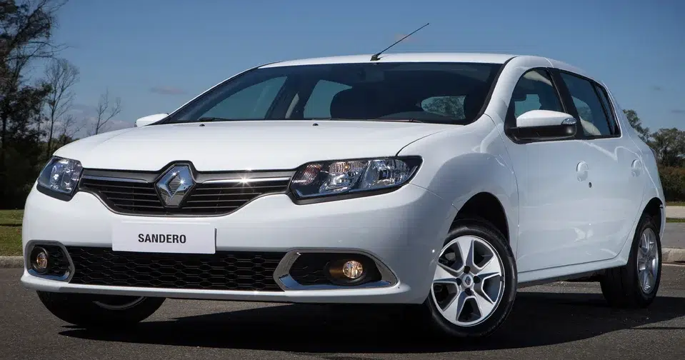 Por Menos De R$ 30 Mil, Coche Popular De Renault Desbanca Modelos Actuales En El Mercado De Hatch 5 Puertas Con Consumo De 14,2 Kml Con Gasolina