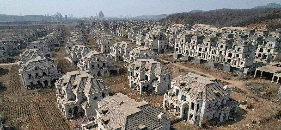 El misterio de las mansiones millonarias abandonadas en China. (Imagen: JADE GAO/AFP)