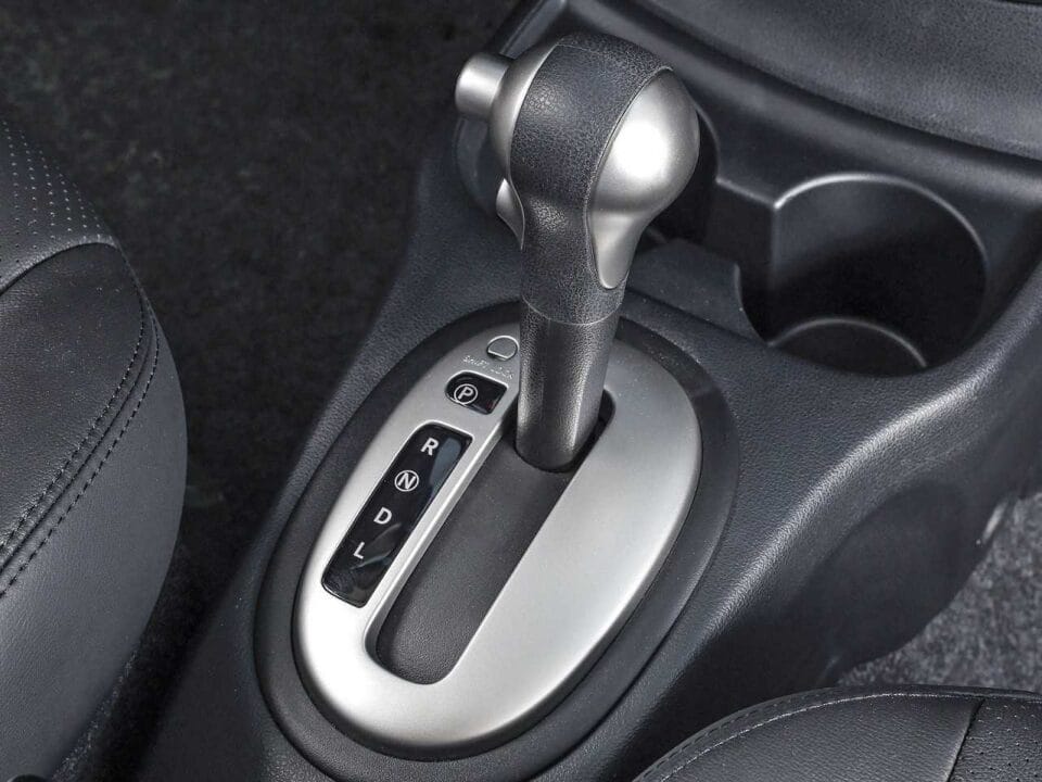 Con la popularización de los coches automáticos, una nueva CNH dirigida a estos vehículos está siendo discutida en Brasil, ¿podrá este cambio facilitar la vida de los conductores y revolucionar el mercado?