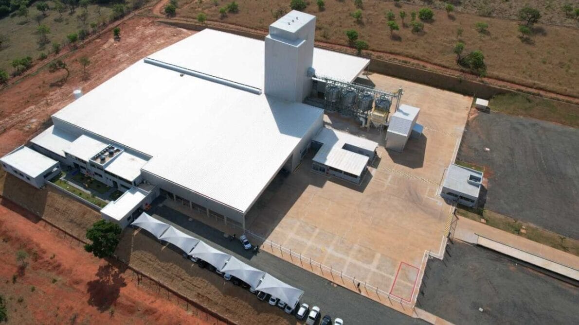 Sete Lagoas se destaca como polo industrial com a inauguração da nova fábrica da dsm-firmenich, que investiu R$ 60 milhões na saúde animal.