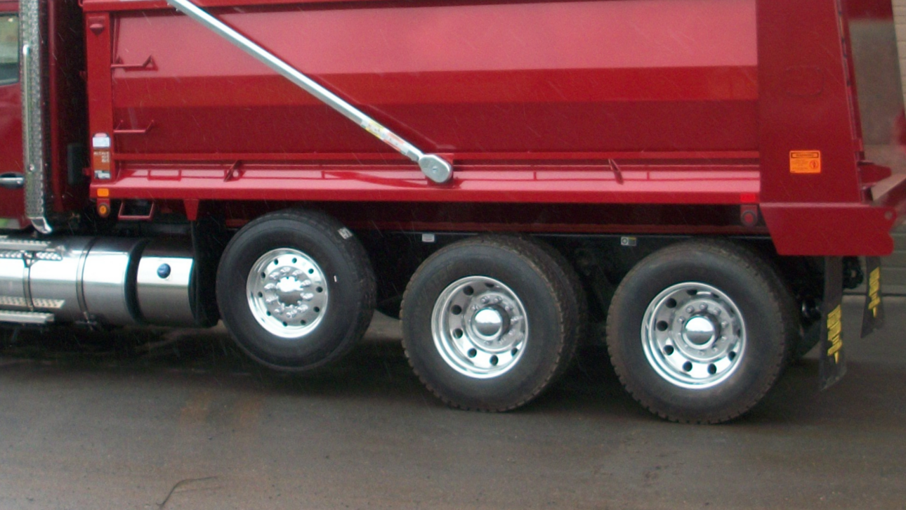 Camiones con eje suspendido: La innovación que cambió el transporte, redujo costos y transformó la economía de las carreteras