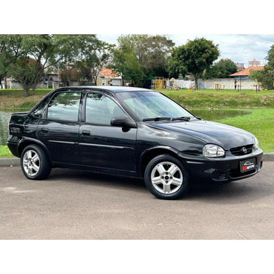 Chevrolet Corsa: un clásico accesible que aún conquista a los conductores por su relación calidad-precio y practicidad.