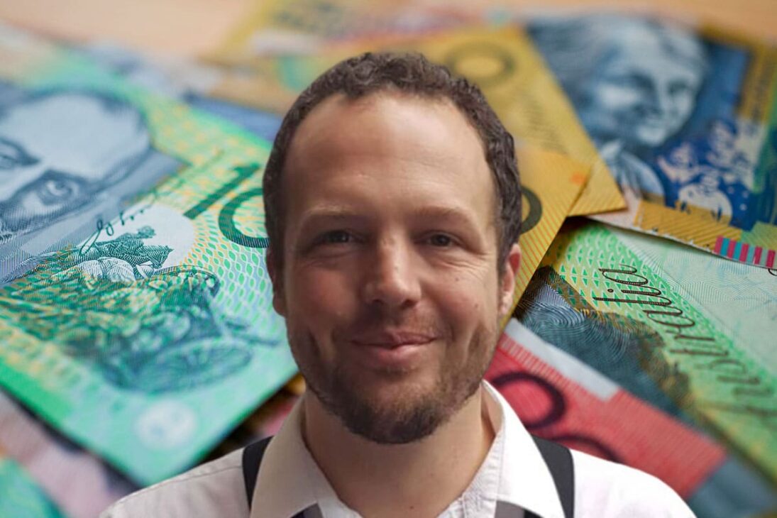 Error de computadora en el banco crea dinero infinito y transforma mesero en millonario con R$ 6 millones en apenas 4 meses