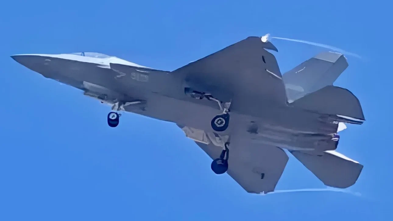 F-35 Chino: La presentación del caza J-35A atrae atención global, marcando un nuevo capítulo en la carrera por superioridad aérea