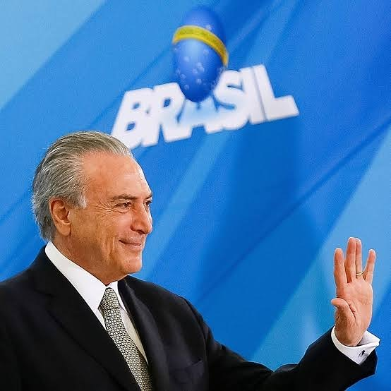 Michel Temer dice que Brasil no está preparado para jornada 4x3 y alerta sobre desafíos estructurales que travan la modernización del trabajo. (Imagen: reproducción Twitter)