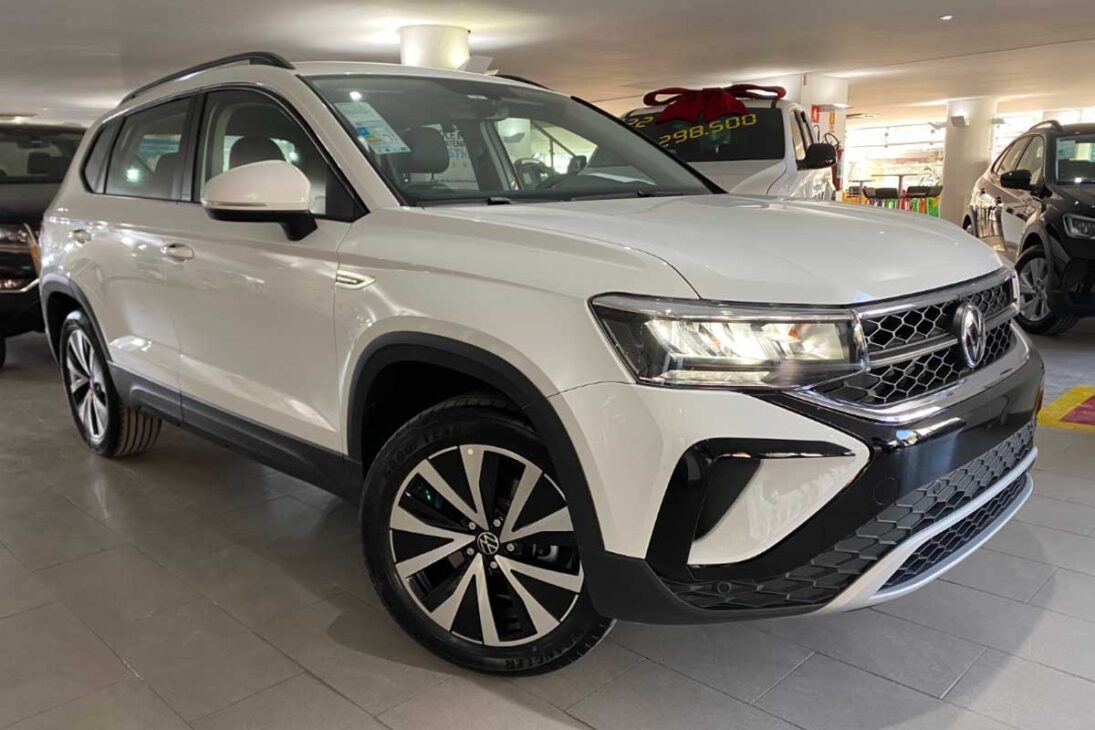 Con diseño robusto y motor potente, el nuevo Volkswagen Taos 2024 Comfortline supera al TCross Highline al ofrecer más confort, espacio interno y conectividad, manteniendo el mismo precio competitivo