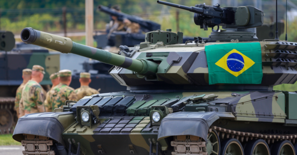 Exército Brasileiro em ação: Governo mobiliza primeira Companhia Anticarro com 150 militares para reforçar a proteção da fronteira com a Venezuela após medidas de Nicolás Maduro