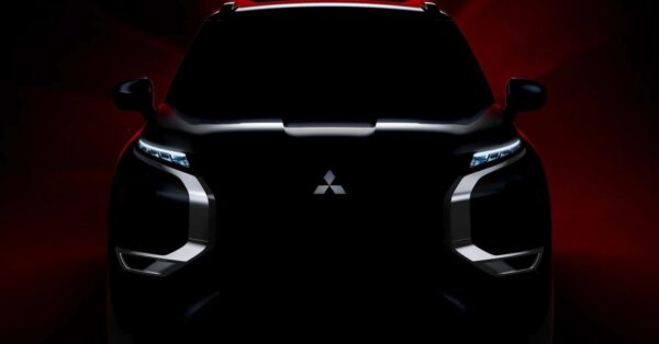 Mitsubishi Outlander chega em 2025 no mercado automotivo brasileiro impressionando ao fazer até 27 Km/L com 300 cv e desbancando SUVs atuais! 
